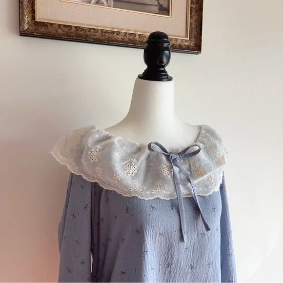 NEW! ✨Cozy Light Blue Bow Print Pajama Set w/ Large Statement Lace Collar - Picture 4 of 9